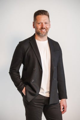 Portrait of Chris Proctor, REALTOR®